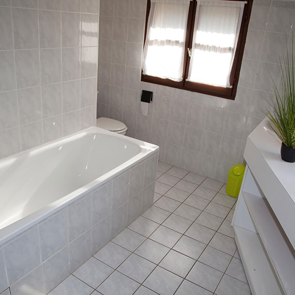 Certified Bathtub Refinishing Companies Denver CO